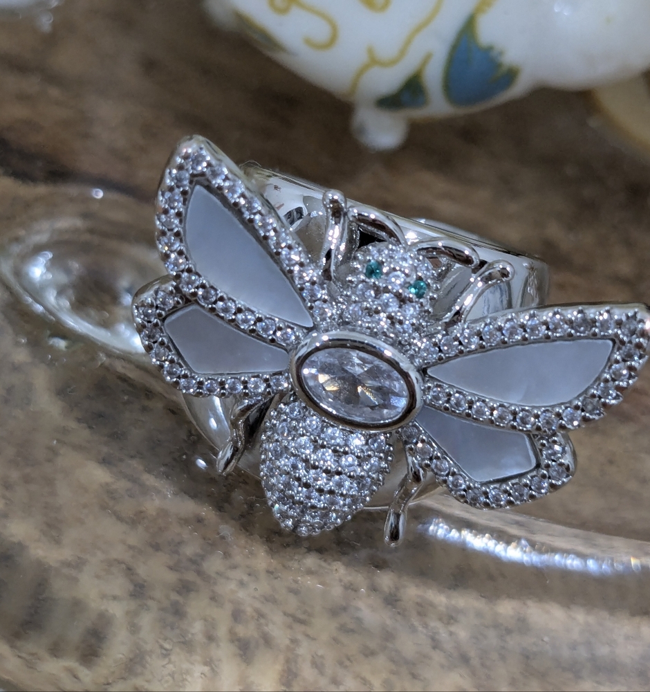 Butterfly Statement Ring - Picture 14 of 16